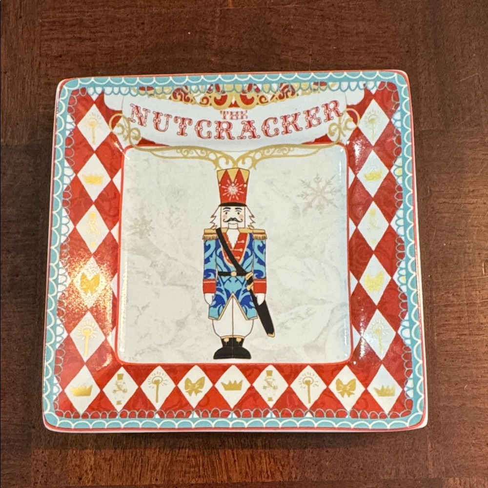 222 Fifth The Nutcracker Appetizer Plate Trinket Dish Entertaining Christmas